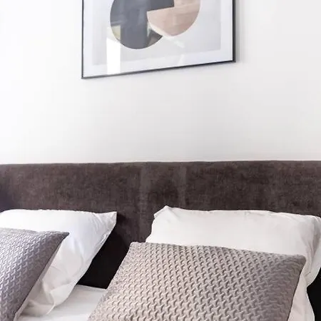 Ballu Place De Clichy Cosy アパート *