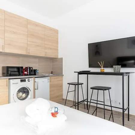 Ballu Place De Clichy Cosy Paris